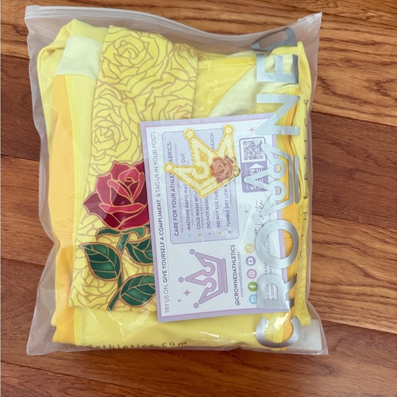 Crowned Athletics Enchanted Rose Athletic Tank and Leggings Size M - Picture 11 of 12